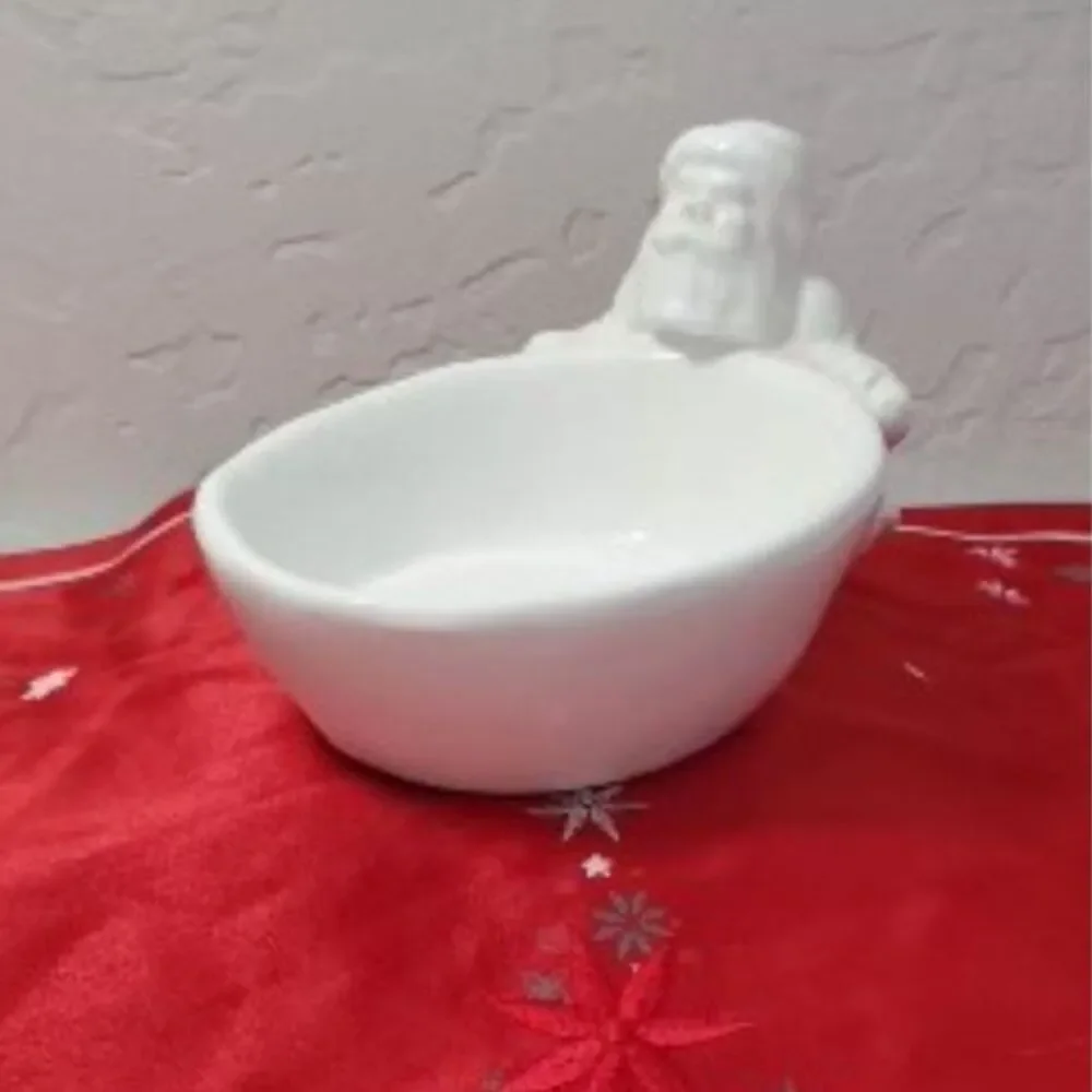 Williams Sonoma Santa Dish Holiday Candy Dish or Soap Dish White Ceramic